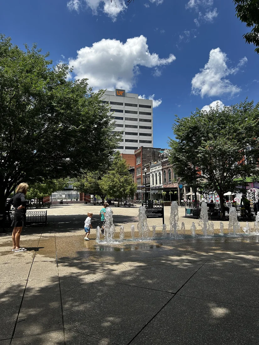 Market Square, Downtown Knoxville.jpg