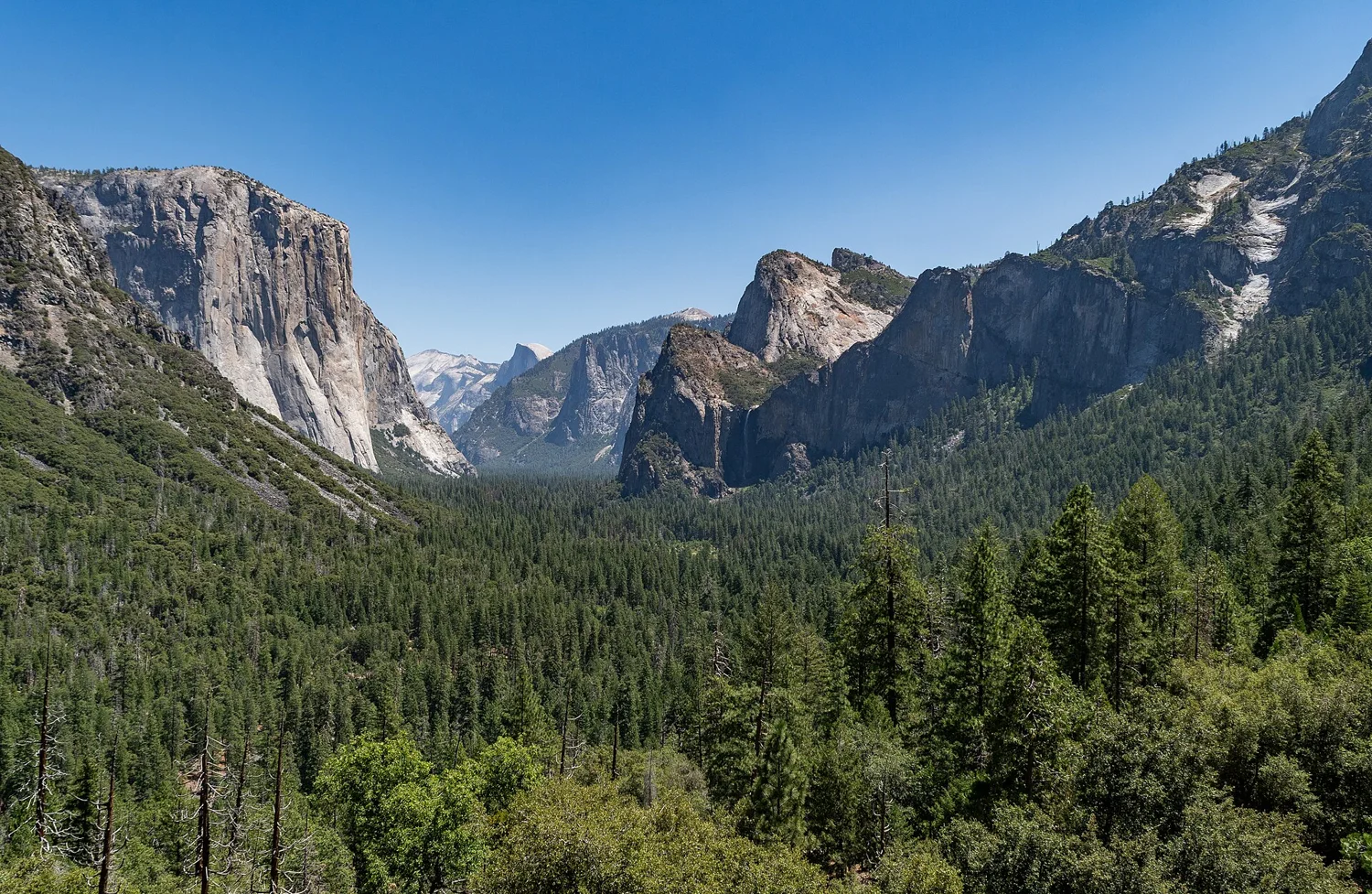Yosemite National Park, Tunnel View, 2024-07 CN-01.jpg