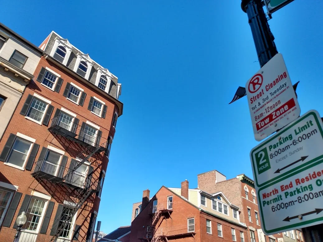 North End of Boston Hanover Street (on the street).jpg