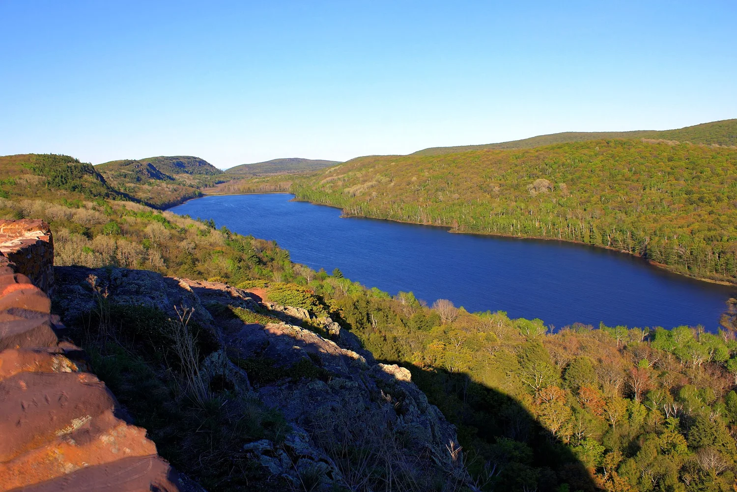 Gfp-michigan-porcupine-mountains-state-park-overview-of-lake-of-the-clouds.jpg