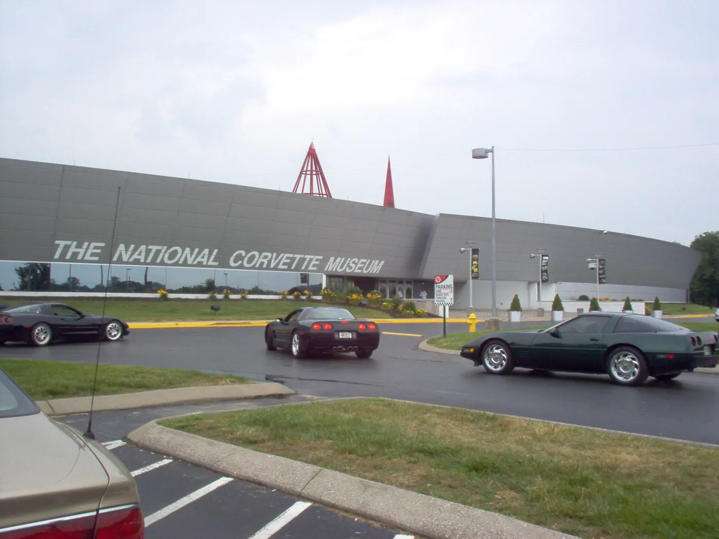 Corvette Museum & Bowling Green — National Corvette Museum, KY