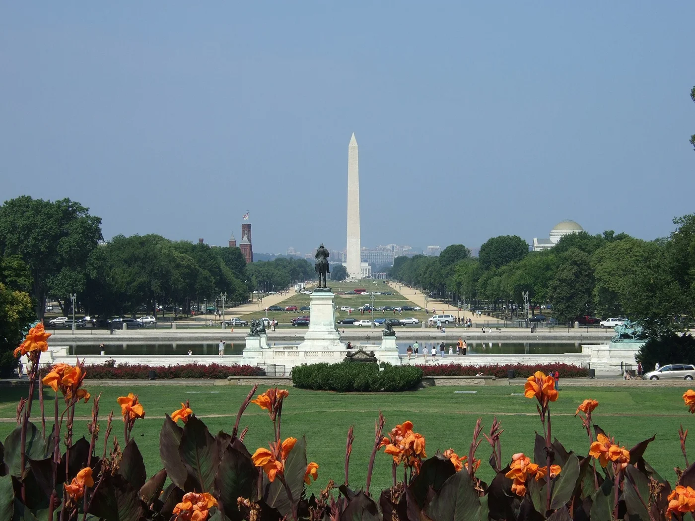 Washington Monument and the National Mall viewed west from the Capitol grounds