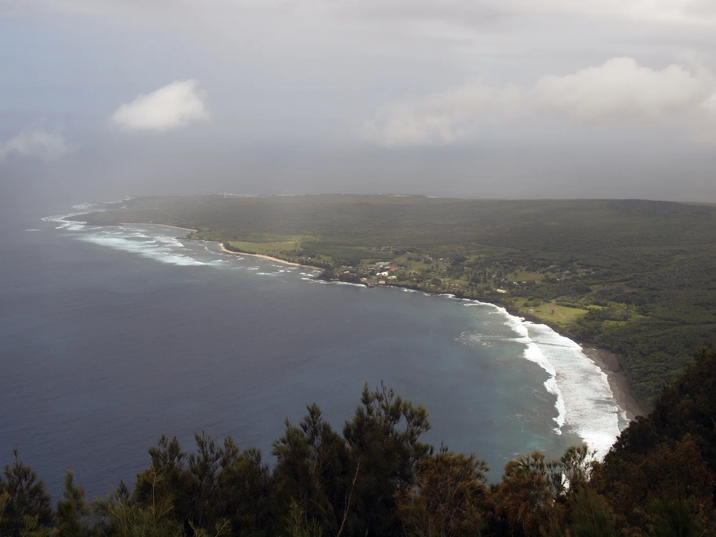 Kalaupapa Peninsula viewed from topside Molokaʻi near Pālāʻau State Park