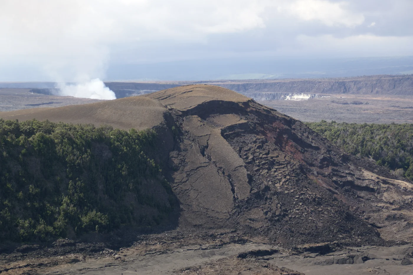 Kīlauea Iki crater in Hawaiʻi Volcanoes National Park