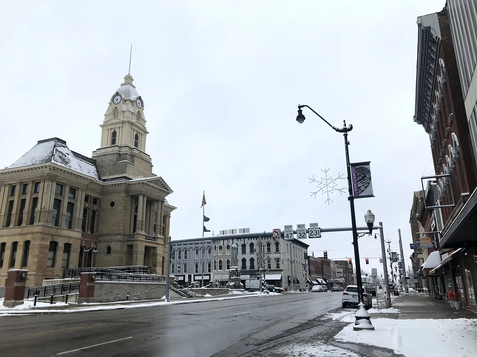 Downtown Crawfordsville, Indiana.jpg