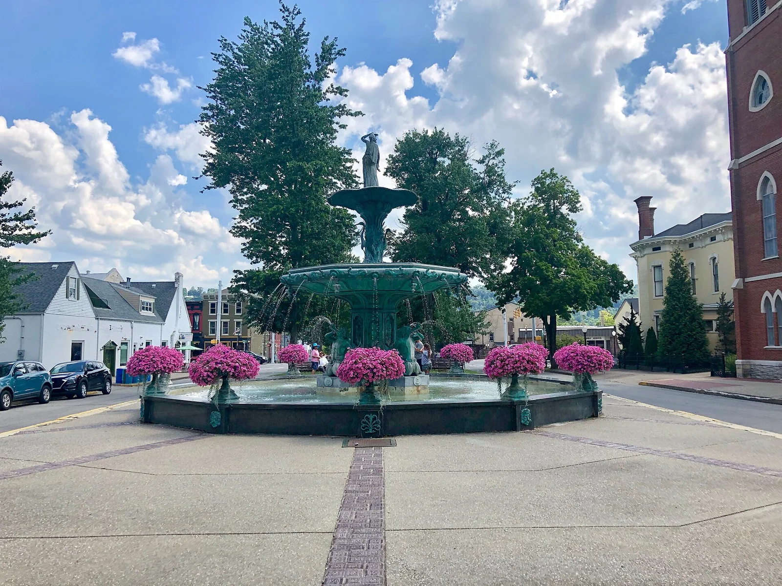 Broadway Fountain, Madison, IN (48517123666).jpg
