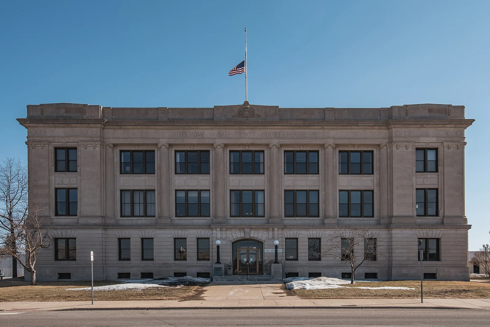 Historic Crow Wing County Court House, Brainerd, Minnesota (41585718562).jpg