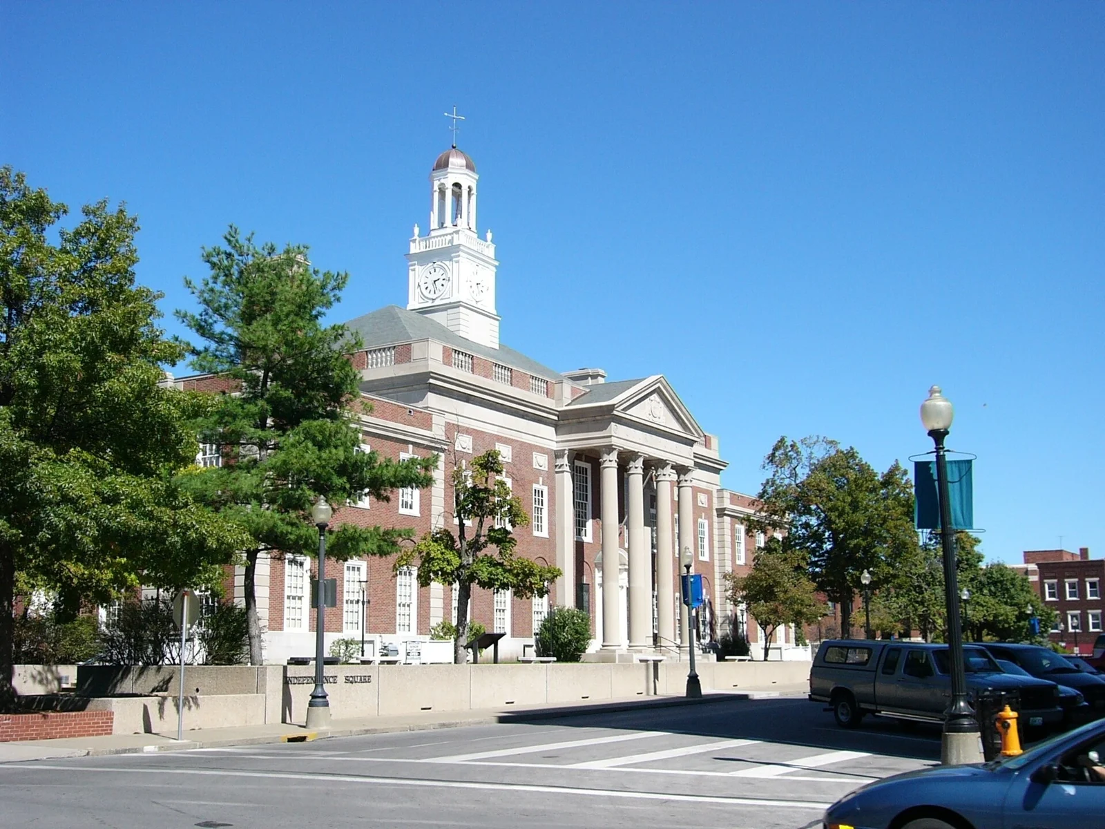 3. Independence Courthouse Square (Lexington Avenue and Liberty Street, Independence, MO) on the California, Oregon, and Santa Fe National Historic Trails (2003) (29931ac7-54ad-45eb-a4e9-62fb9fb7b121).JPG