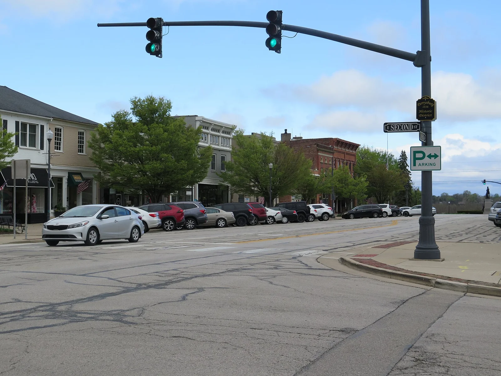 Looking east down Louisiana Avenue at Second Street, Perrysburg, Ohio, 04-26-2025.jpg