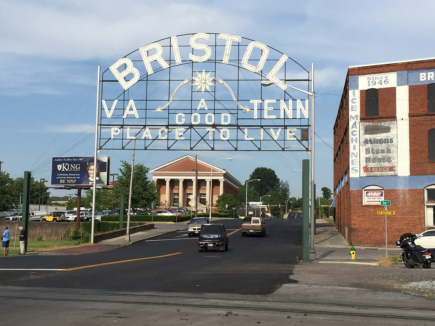 State Street’s Bristol sign at the Tennessee–Virginia border