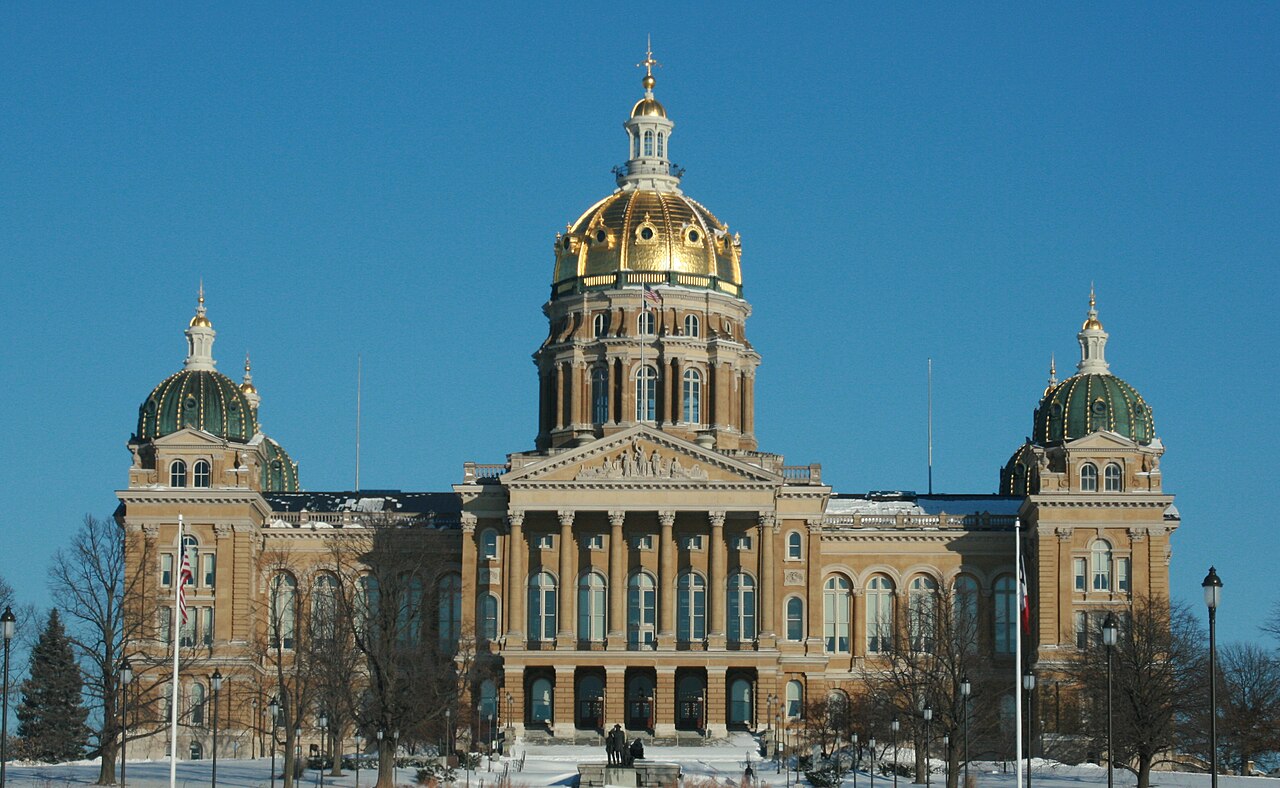 View of the State Capitol Building in Des Moines, Iowa