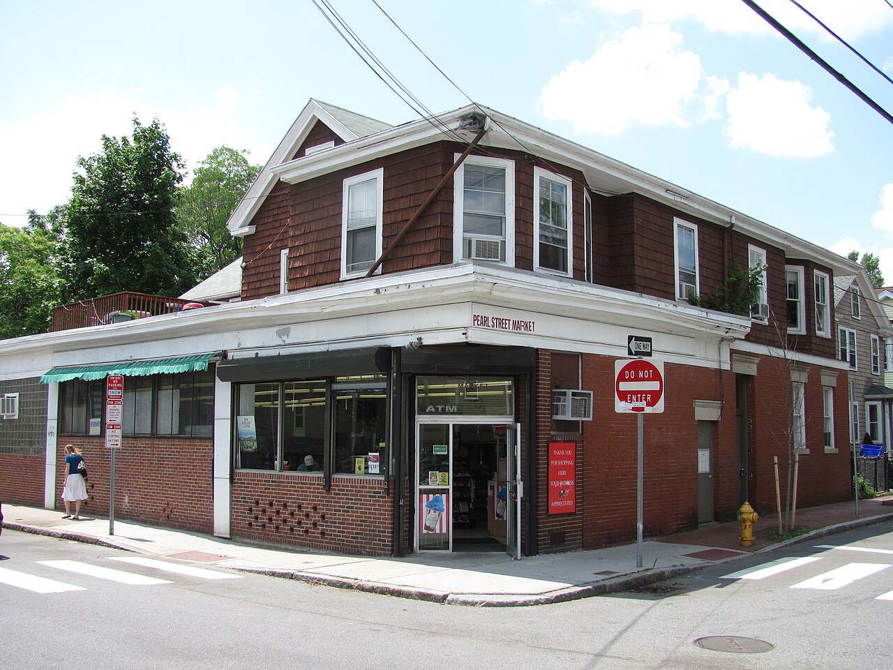 Pearl Street Market, Cambridgeport Massachusetts