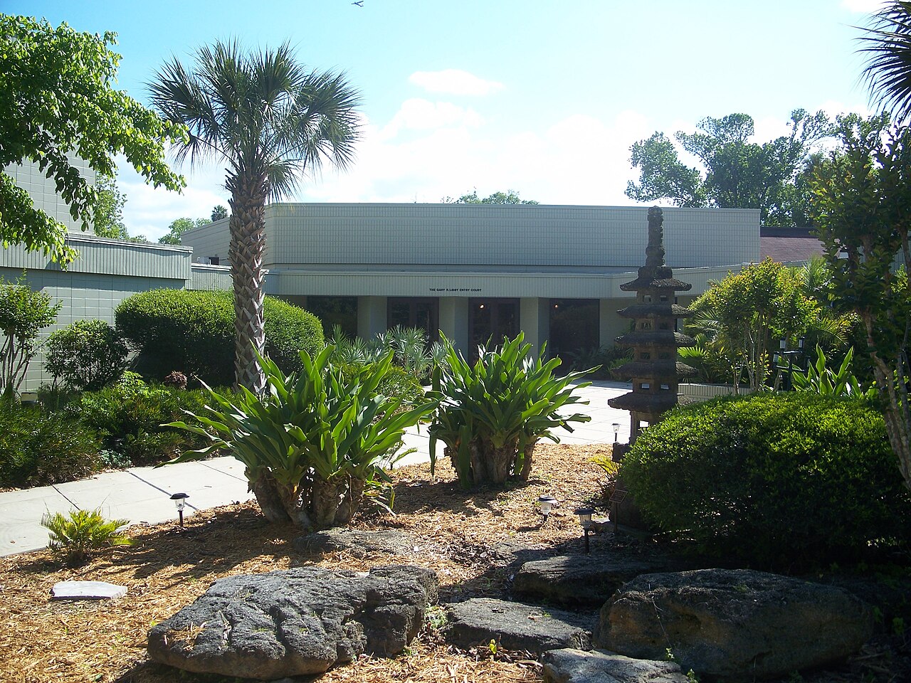 Daytona Beach, Florida : Museum of Arts and Sciences : Entrance