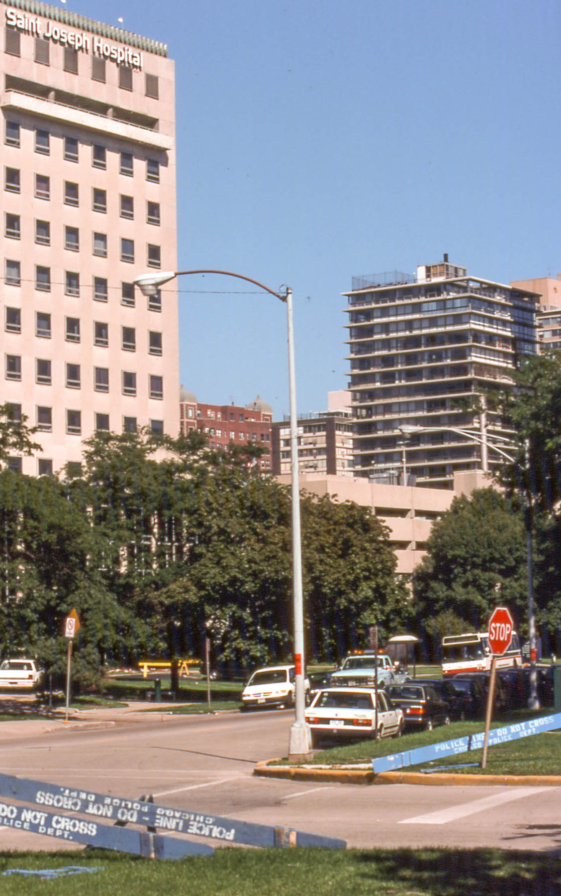 Destination area photograph near Chicago/Uptown